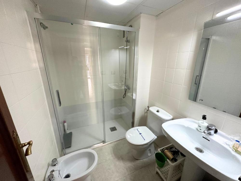 Dos Torres Tauriel - Espacioso Apartamento Con Impresionantes Vistas Y Garaje Privado Zaragoza Buitenkant foto
