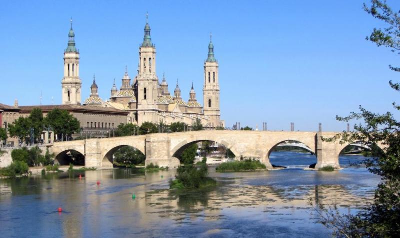 Dos Torres Tauriel - Espacioso Apartamento Con Impresionantes Vistas Y Garaje Privado Zaragoza Buitenkant foto